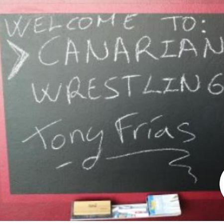 Tony Frias - Canarian Wrestling San Cristóbal de La Laguna Exterior foto